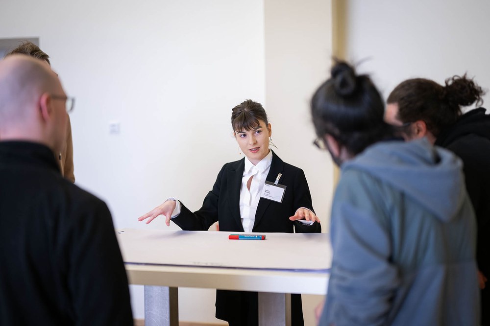 Sophie Wenning diskutierte im Rahmen der Session im World-Café-Format mit den Teilnehmenden.