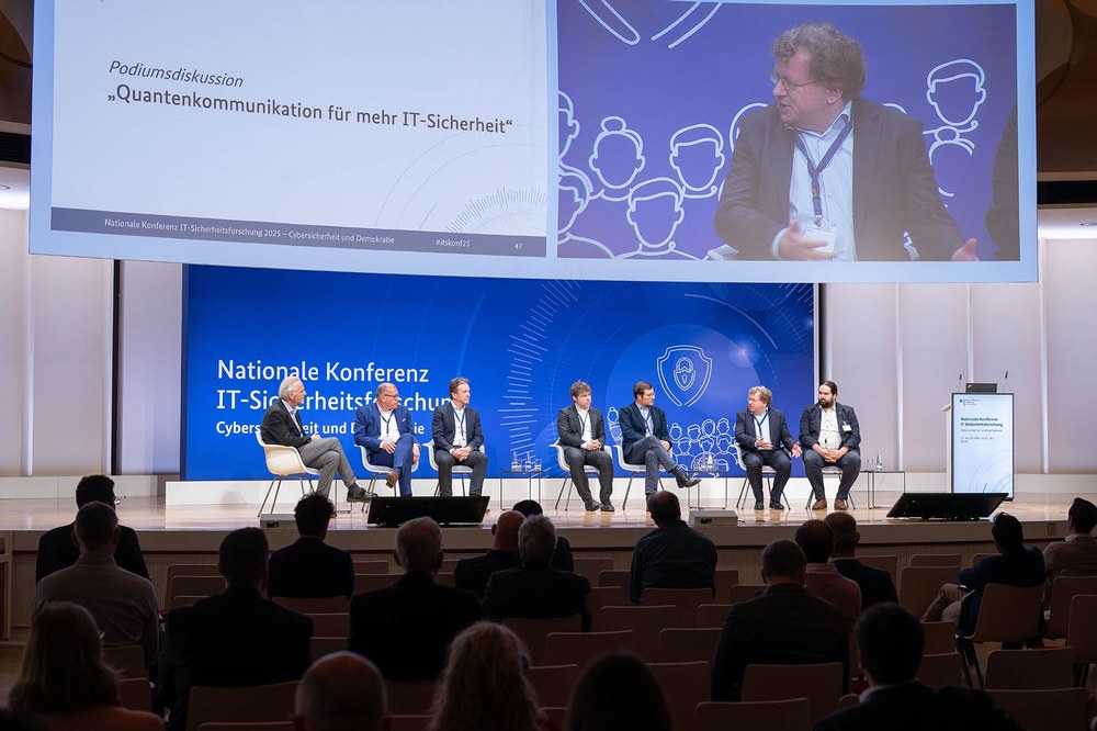 Die Teilnehmenden diskutierten bei der Session darüber, wie Quantenkommunikation mehr IT-Sicherheit bringen kann. 